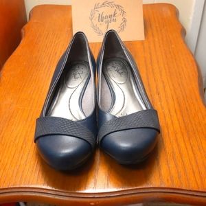 Life Stride Soft System Navy Flats NWOT